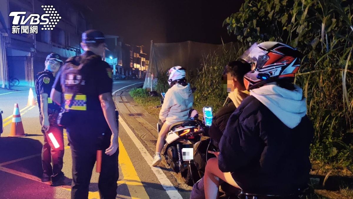 仁愛警方嚴格取締。(圖/TVBS)