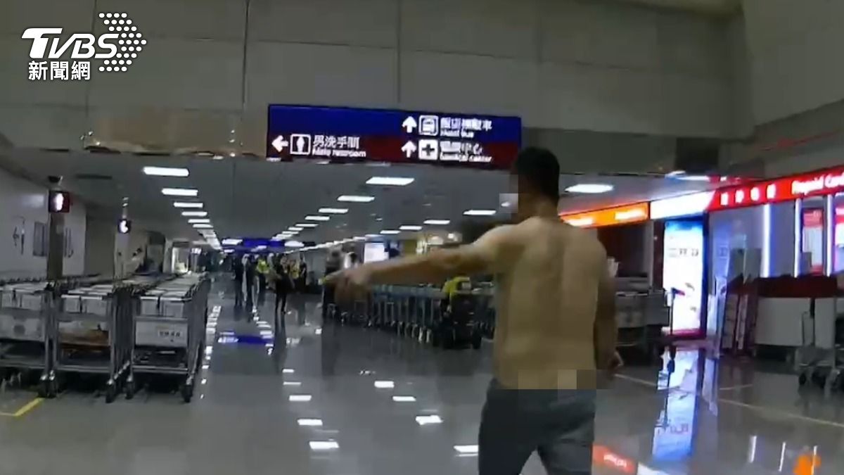 桃捷半身裸男對警咆哮 被請出站再大鬧桃機遭壓制