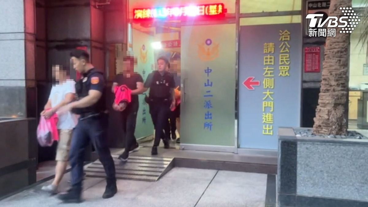 3名酒客被警方移送法辦。(圖/TVBS)