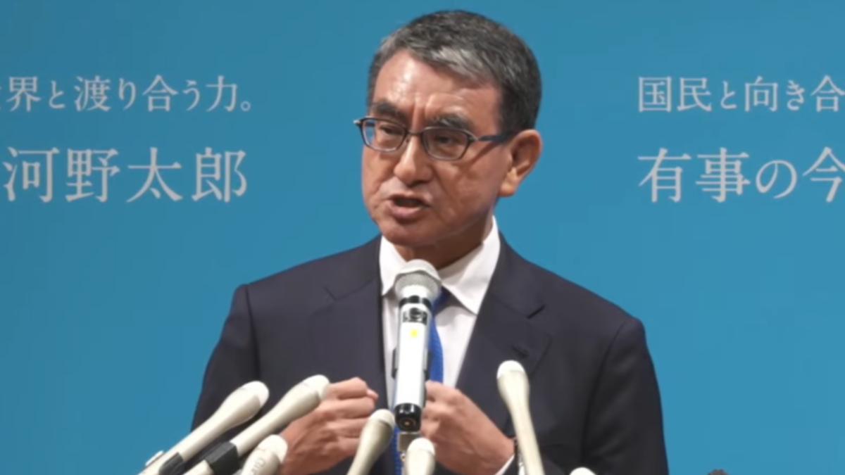 數位大臣河野太郎宣布選自民黨總裁 X擁250萬粉因愛吃榴槤爆紅