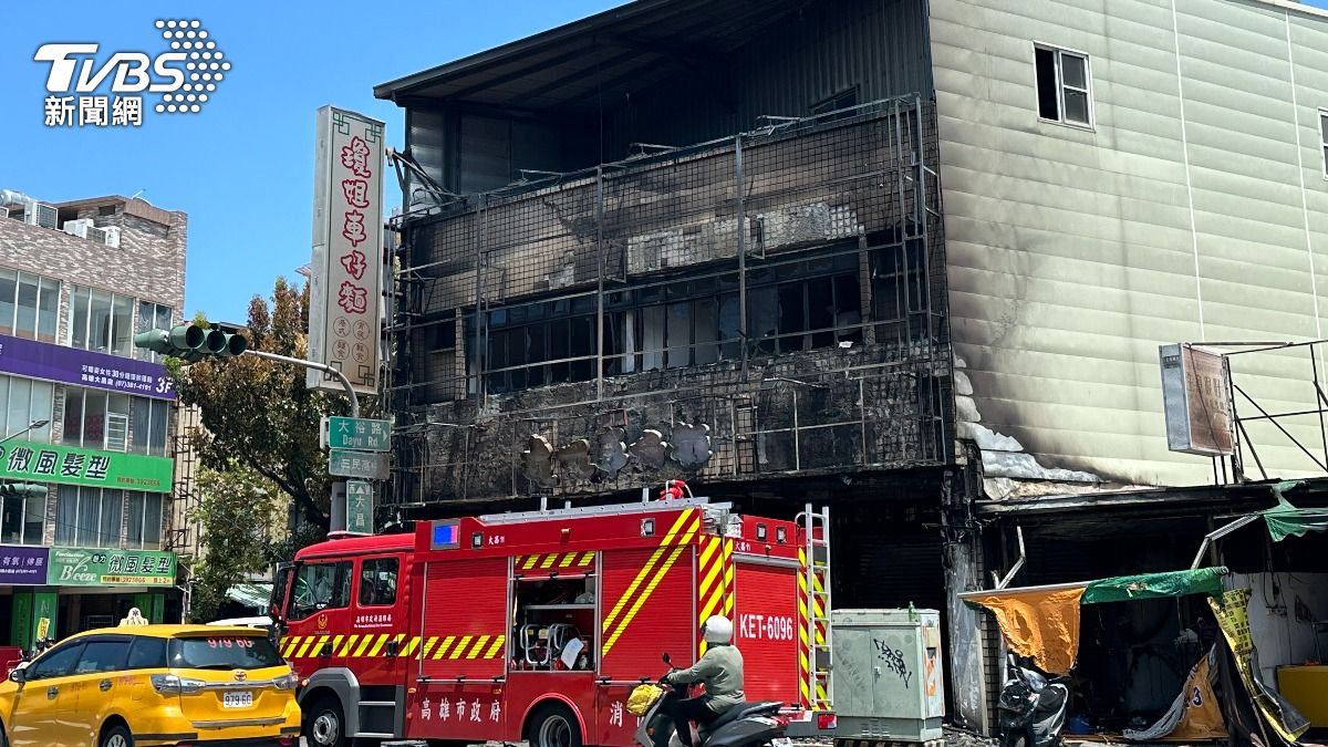 知名港式料理店「瓊姐車仔麵」也遭到燒毀。(圖/陳佳宜)
