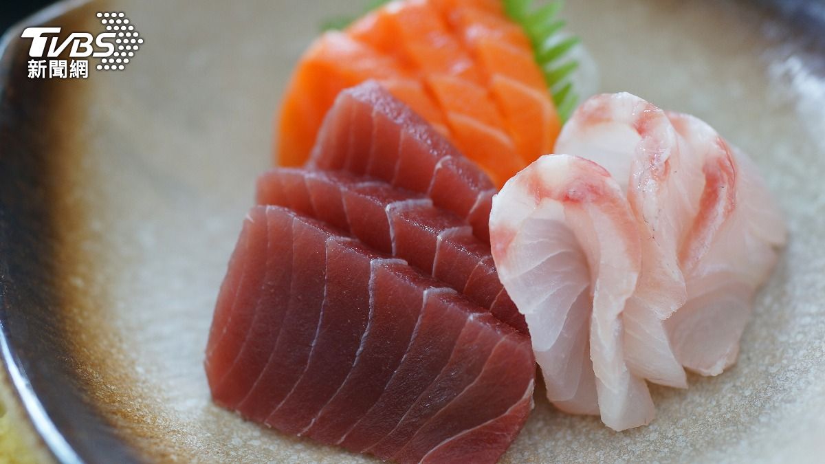 他愛吃生魚片嘗鮮卻險喪命 醫示警:3種人千萬別吃