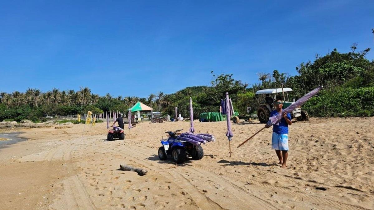 墾丁陽傘占沙灘　國家公園署大稽查：堆置物品一律以廢棄物清除