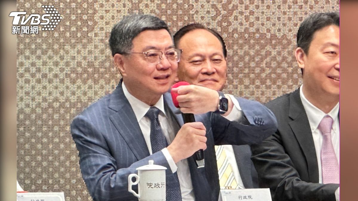 與賴清德怎互動? 卓榮泰親秀1圖:讓社會看到清楚分工