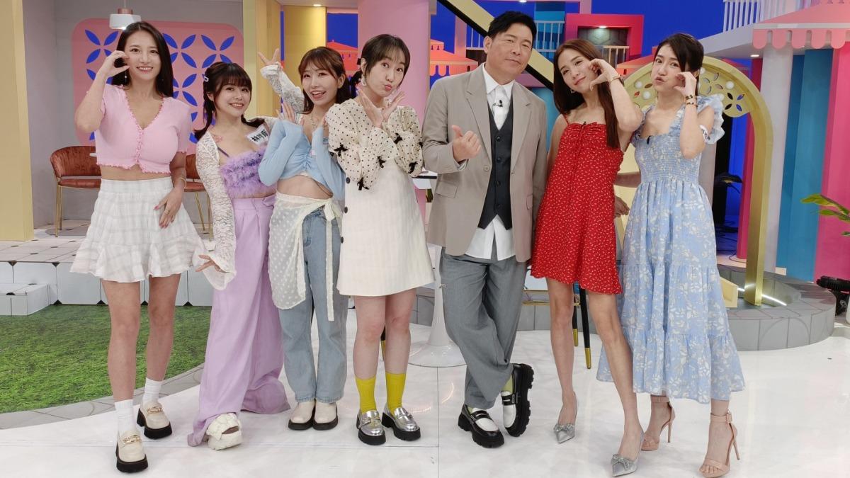 林采緹(左起)、林吟蔚、麻由、巴鈺、曾國城、潘映竹、郭亞棠日前進棚錄影。(圖/緯來綜合台提供)