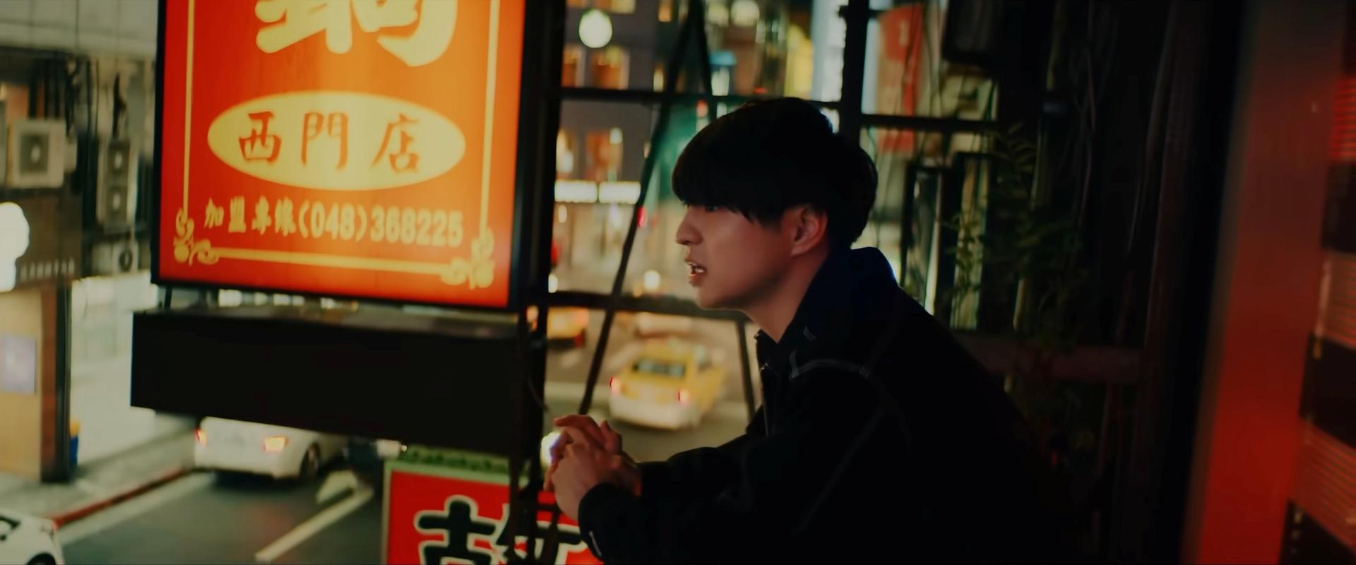 Official髭男dism曾來台拍MV,luv也追隨前輩腳步造訪寶島。(圖/翻攝自officialhigedandism YouTube)