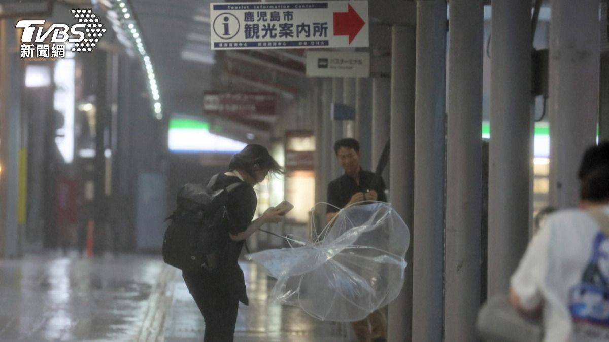 最強颱風珊珊登陸!宮崎、鹿耳島13傷 「屋頂被掀」車側翻