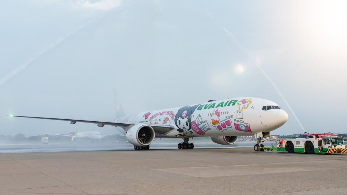 長榮「三麗鷗彩繪機」首航芝加哥 星宇台中-沖繩優惠開賣