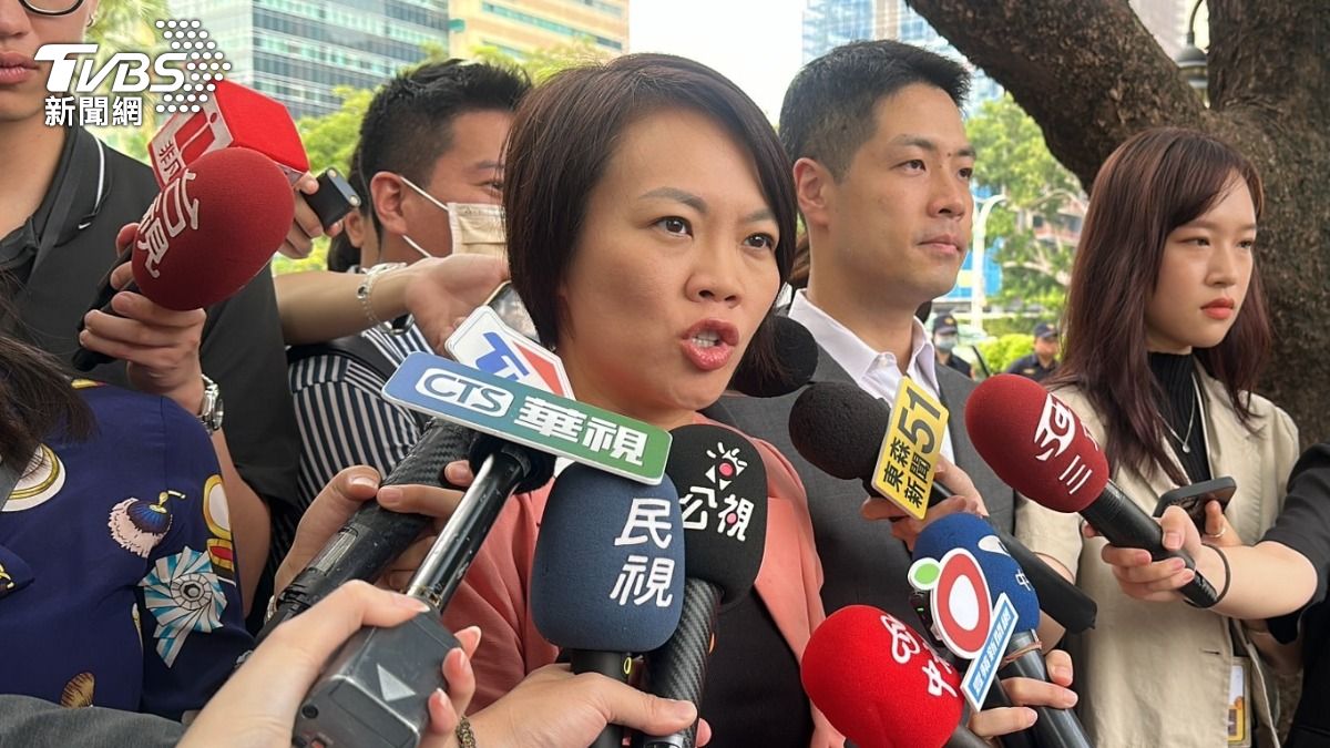 沈慶京控官員索賄 簡舒培籲「公布姓名」:不要轉移焦點