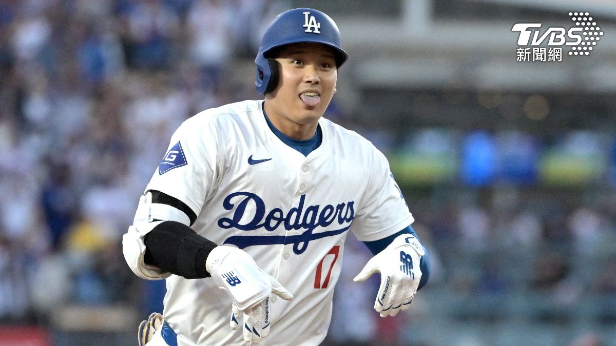 大谷「42轟42盜」達標還學愛犬吐舌 球迷排12小時搶搖頭娃娃
