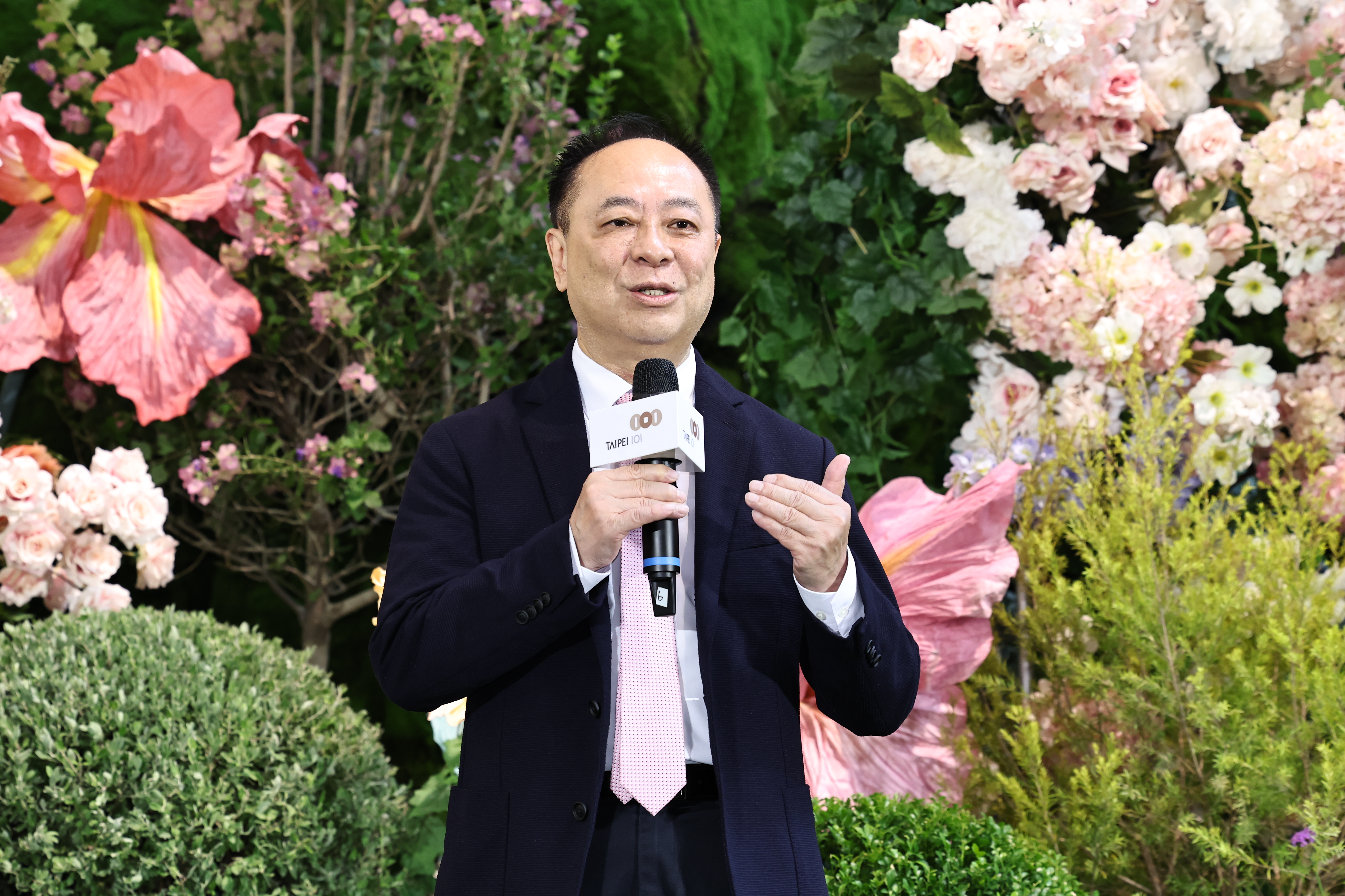 賈永婕9/3接棒董事長 張學舜感謝6年支持:希望台北101越來越好
