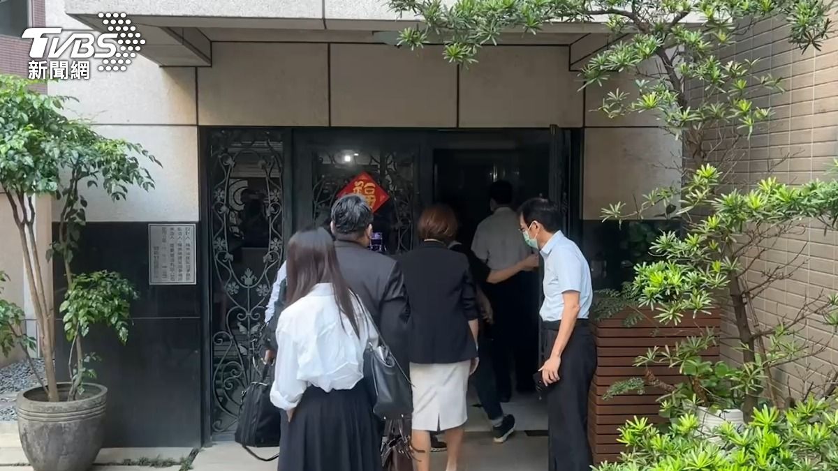 檢廉搜柯文哲住處!外傳柯不在家「關機避風頭」 民眾黨駁斥:假新聞