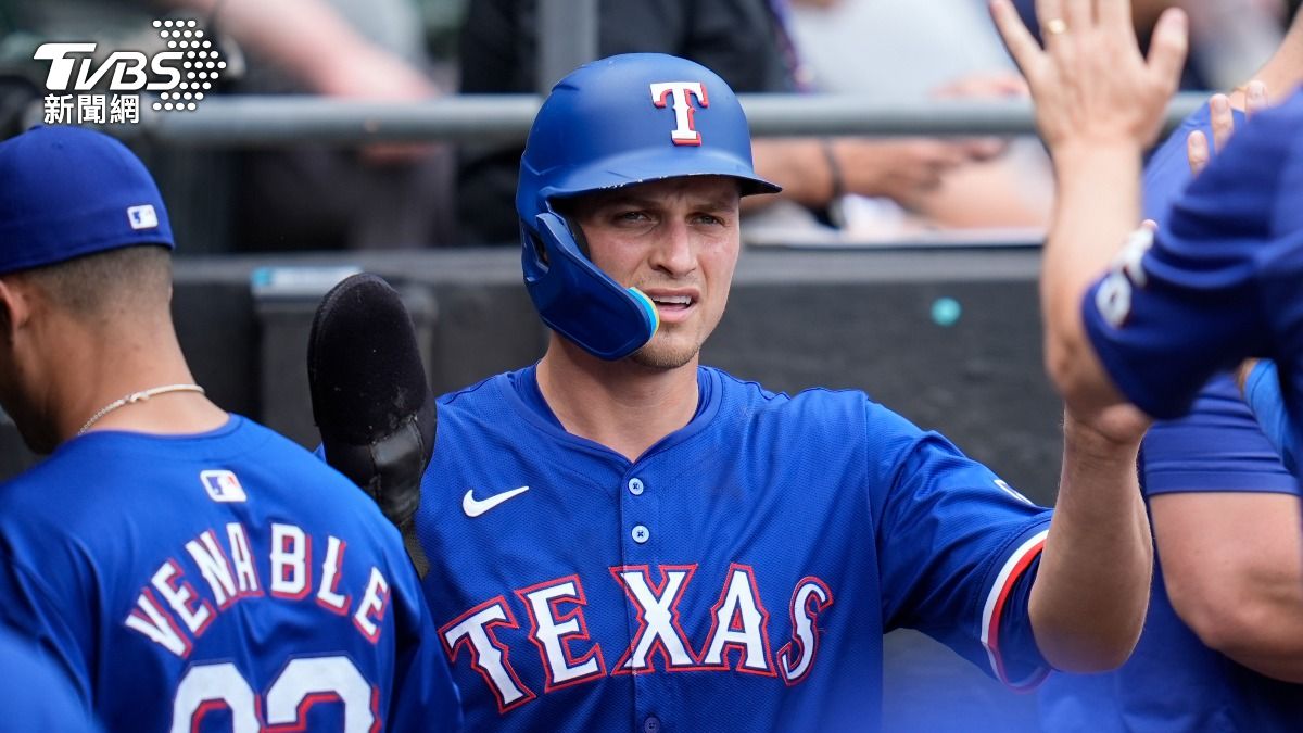 MLB／驚天一棒！遊騎兵席格敲生涯200轟　成大聯盟史上第一人