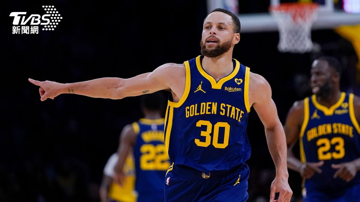 NBA/1人打趴全隊!柯瑞年薪比運動家全隊薪資加總還高