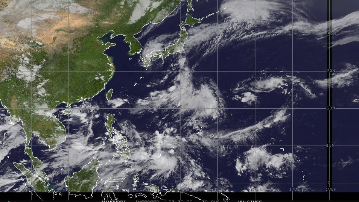 南海到菲律賓東方海面為大低壓帶。（圖/翻攝Infrared）