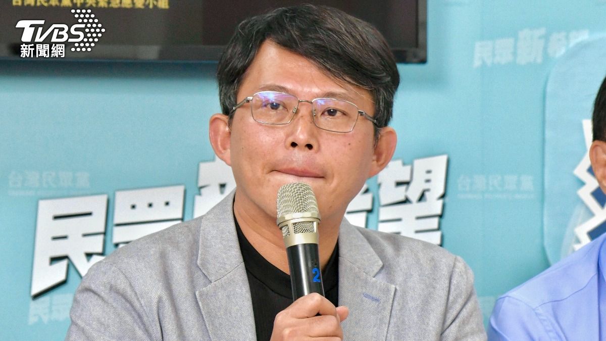 民眾黨今上午舉行記者會「戳破北檢謊言 捍衛正當程序」。(圖/胡瑞麒攝)