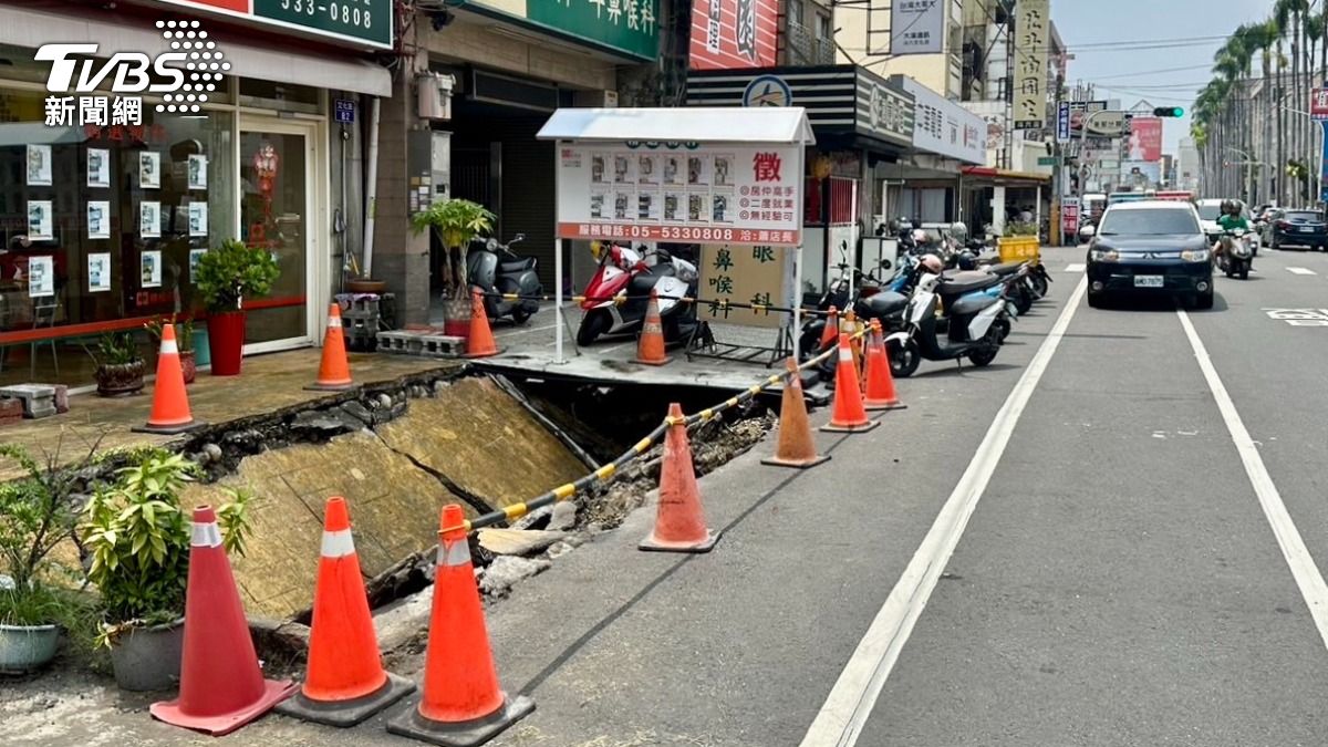 斗六警方和市公所獲報後，火速趕抵現場。（圖／TVBS）