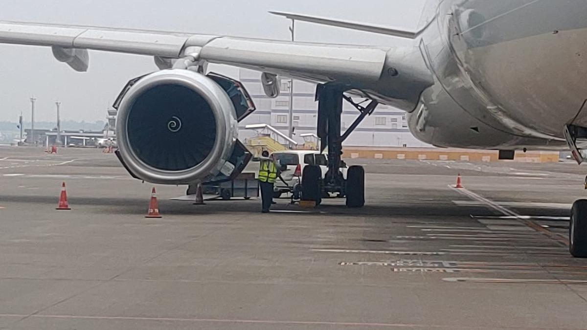 快訊／國泰航班驚傳引擎故障　「碰」巨響嚇壞旅客急下機