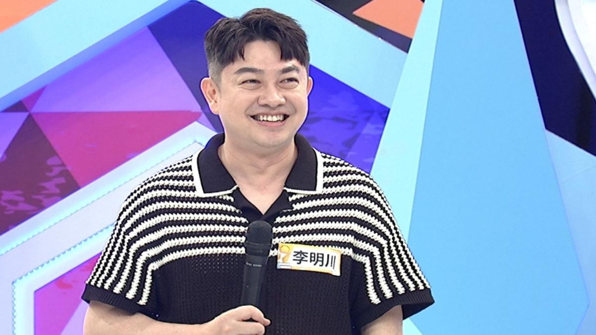 李明川爆料安心亞的化妝師大小眼。（圖／中天提供）