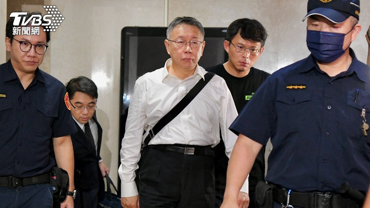 TVBS民調/弊案+假帳重創柯文哲 台南市民挺白從15%跌到剩6%