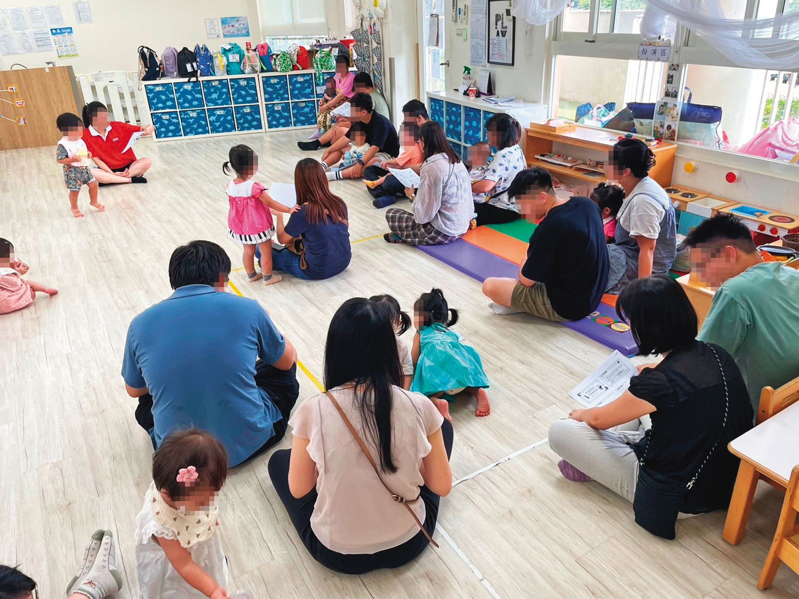 許多家長都會親自走訪幼兒園,確保孩子受教環境。圖非當事人。(圖/翻攝嘉豐托嬰中心臉書)