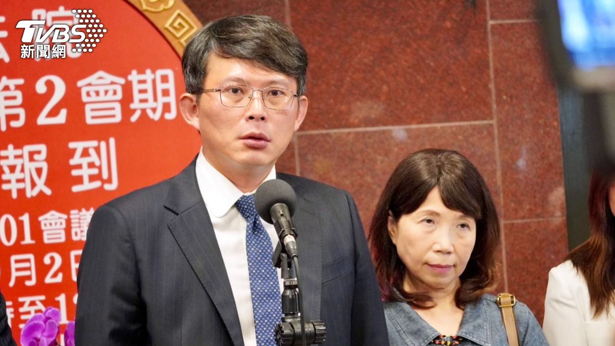 柯文哲無保請回!8白委「未闔眼」趕立院報到 催韓國瑜:快開議