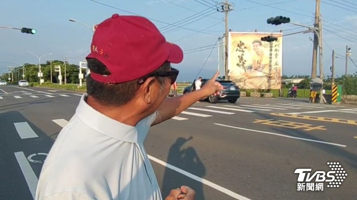 角頭「鴨頭」告別式超大看板寫「忠義」 民俗專家這原因喊母湯
