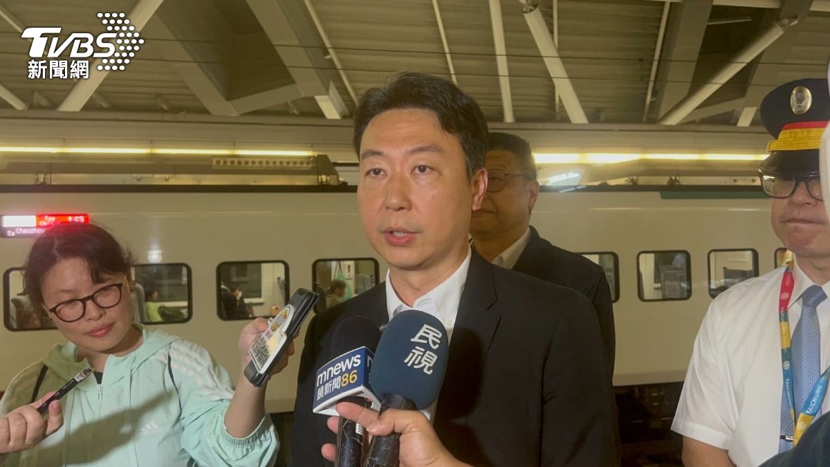 視察台中落軌!陳世凱搭台鐵「誤點5分鐘」曝體感 拍板設月台門
