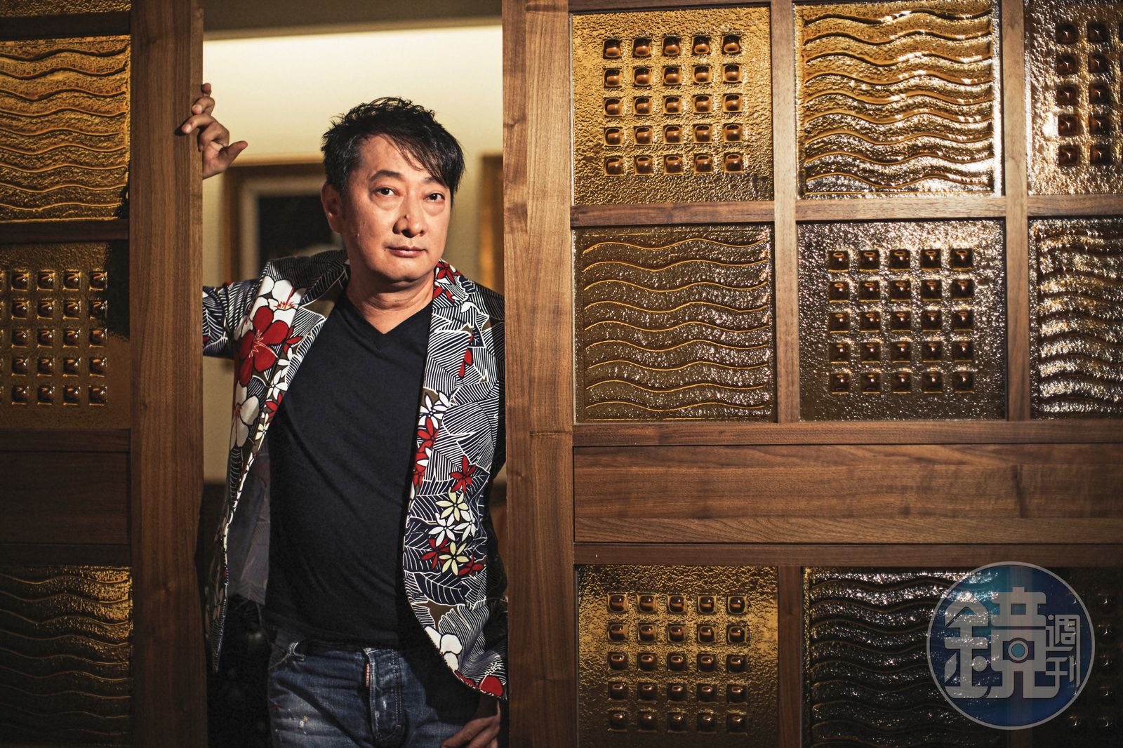 九孔在大陸發展十幾年，近日有廠商出高價要他簽下「賣身契」。（圖／鏡週刊）