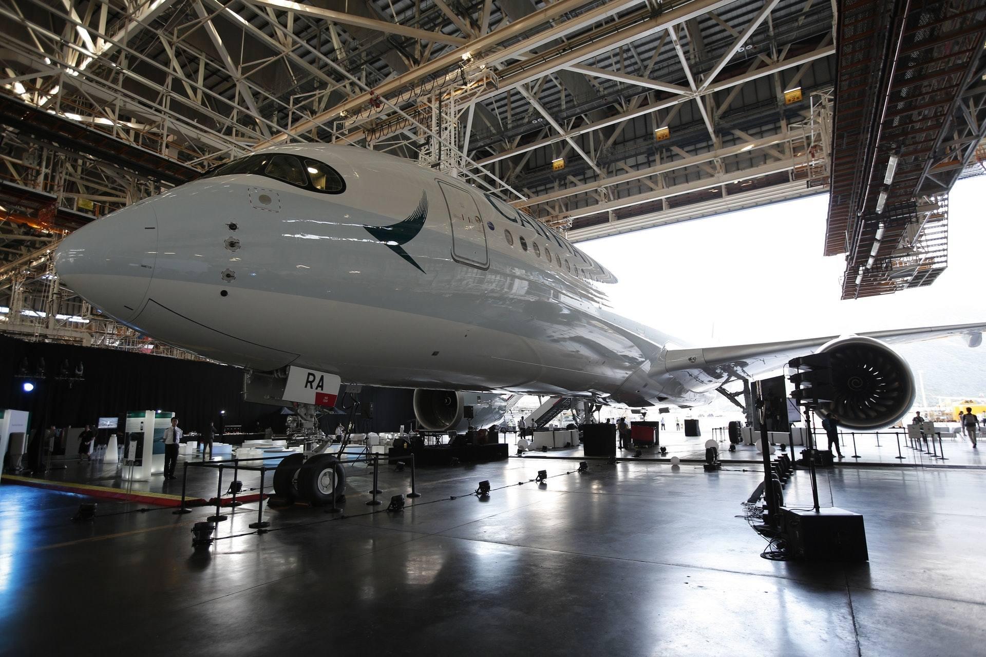 A350機身採用大量新材料及鈦金屬，令客機更為輕身。（圖／江智騫攝）
