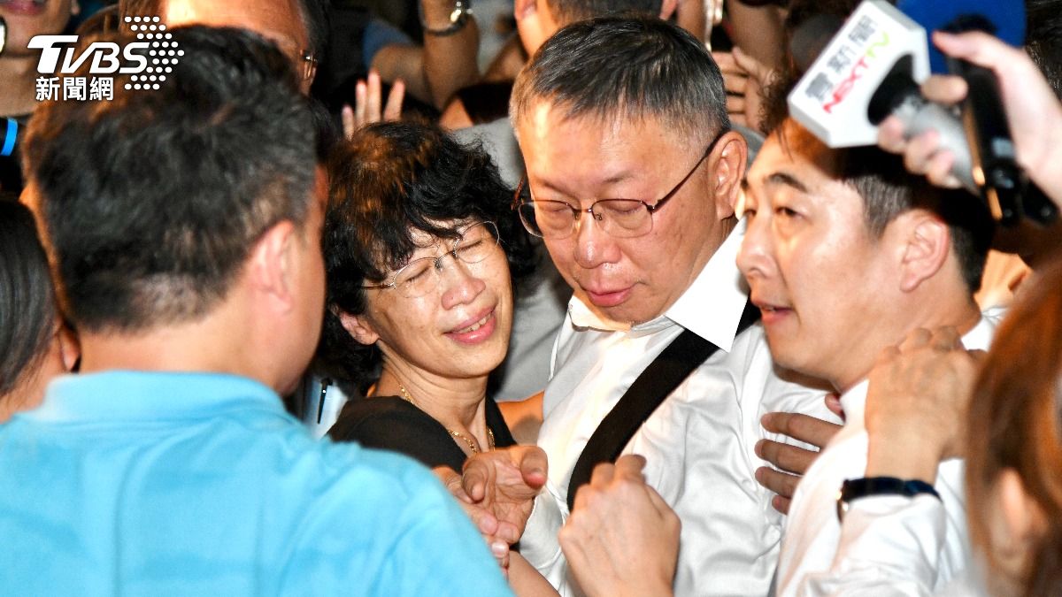 柯文哲「不知道」挽救政治生涯!吳靜怡開酸:像無能失智的稻草人