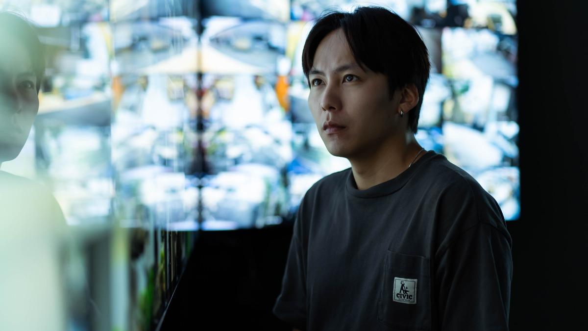 新加坡導演楊修華執導的《默視錄》為今年金馬影展開幕片,邀來巫建和主演。(圖/金馬執委會提供)