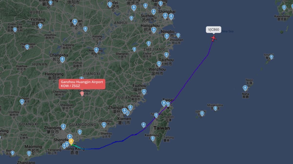 航班在18時40分重新於香港出發。（圖／翻攝自flightradar24官網）