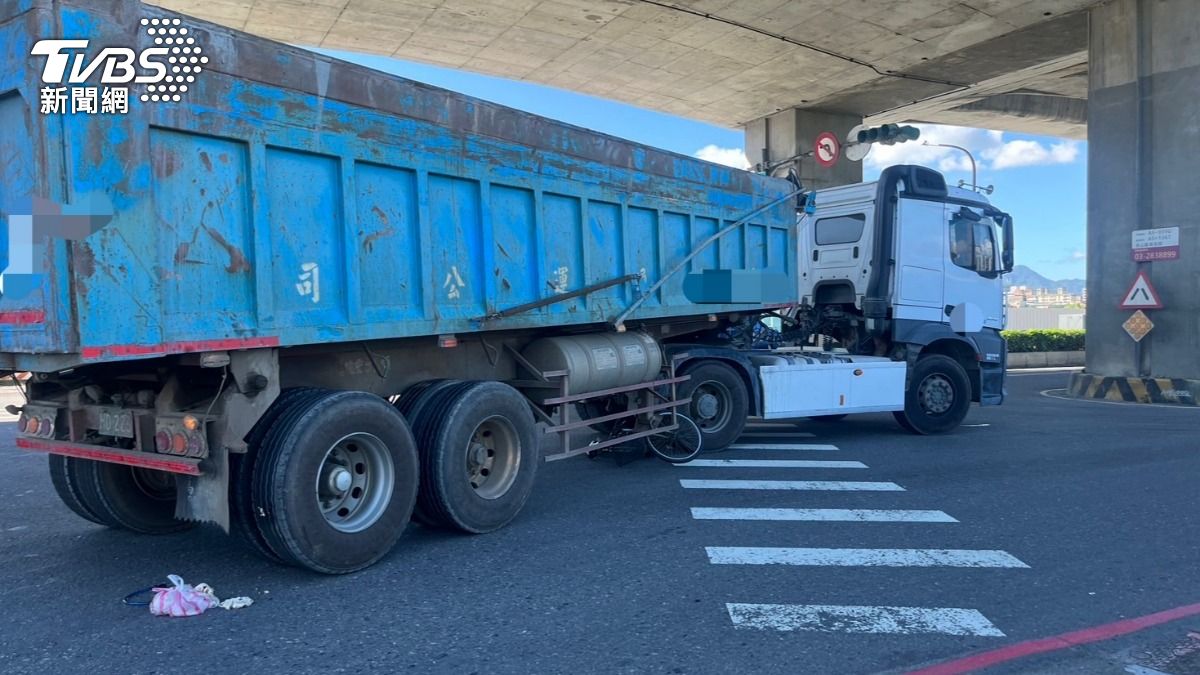 身分曝光!85歲獨居翁騎單車遭砂石車輾斃 女兒悲痛認屍