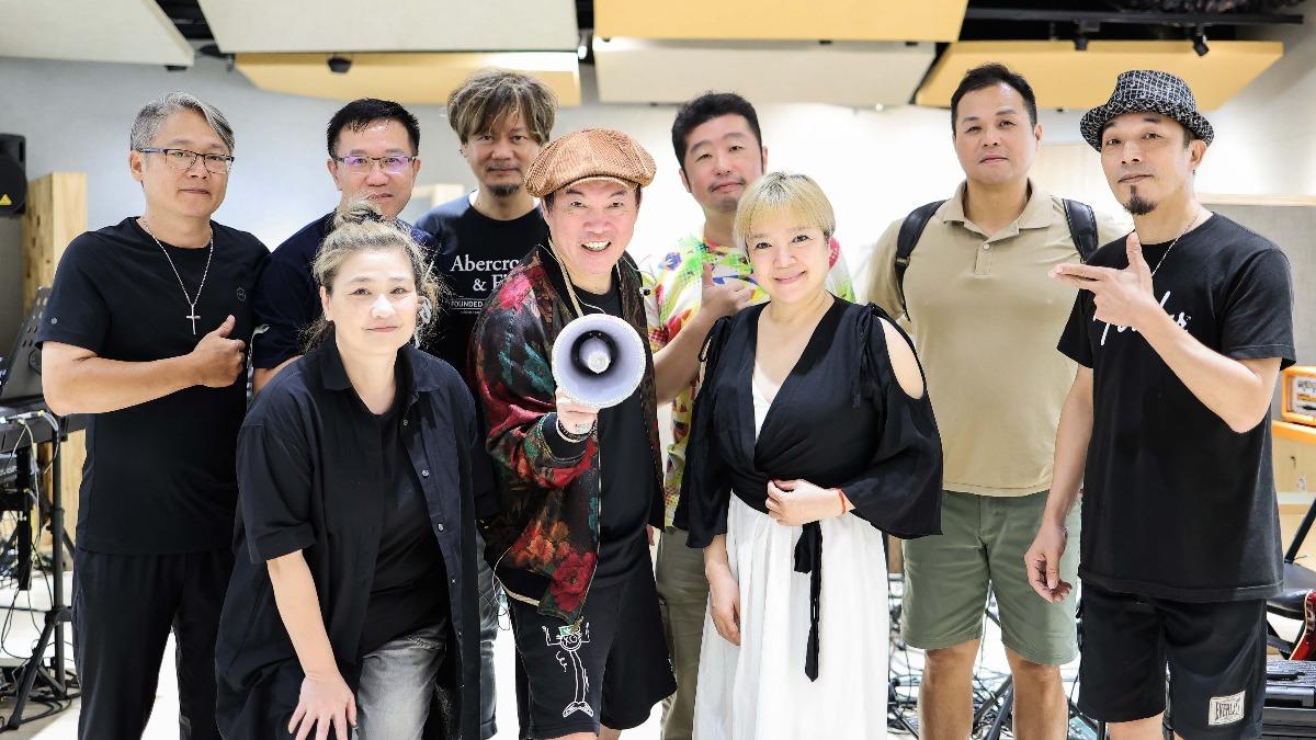 康康找回昔日戰友一起練團,屆時將帶給歌迷滿滿好歌。(圖/寬宏藝術提供)