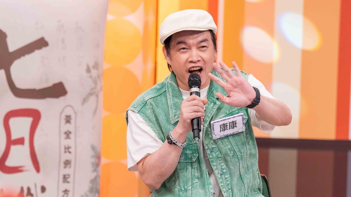 康康傻眼了！看秀遭木條打傷噴血　竟是豬哥亮、陽帆害的