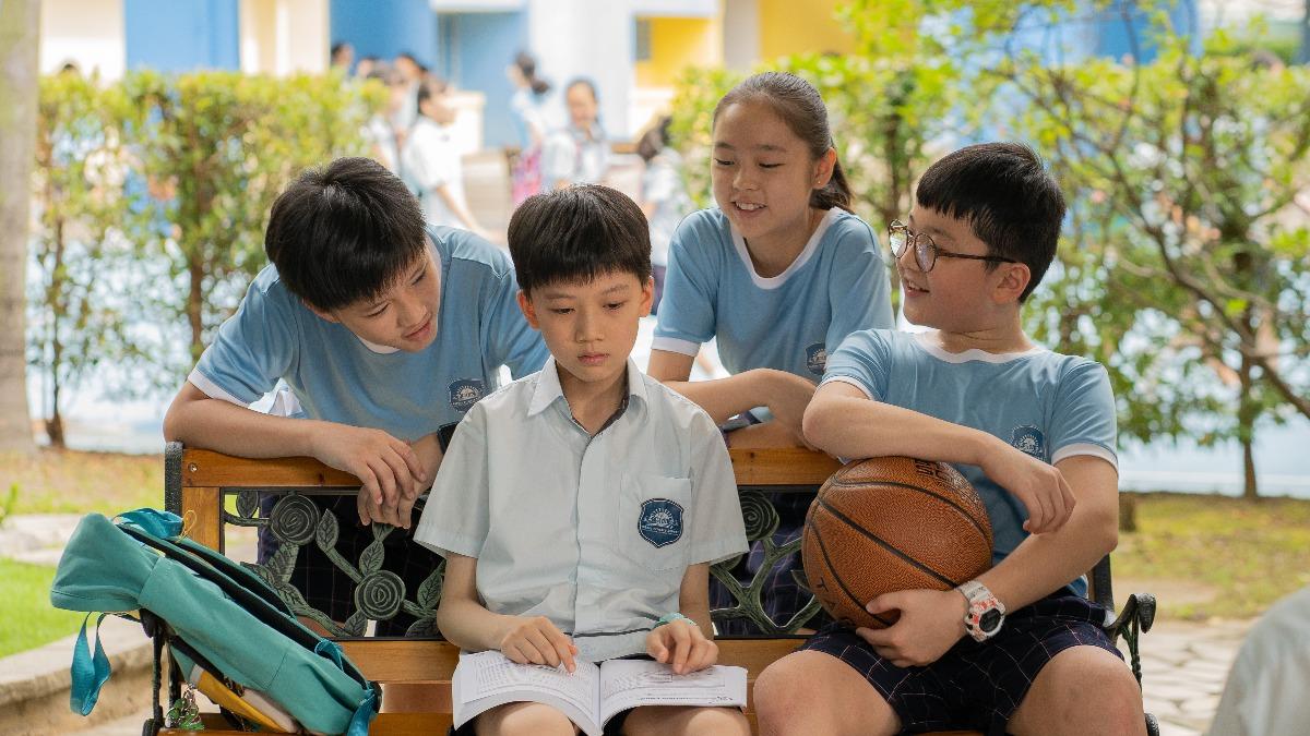 《小孩不笨3》中舉足輕重的童星們是全球大海選甄選出來的。(圖/華映提供)