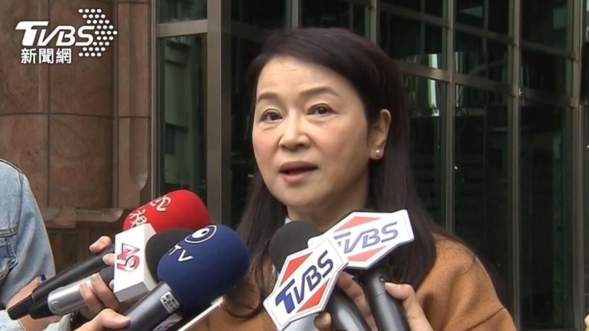 陳佩琪攜《台灣人400年史》探柯文哲 周玉蔻轟:400年來大騙子魔頭