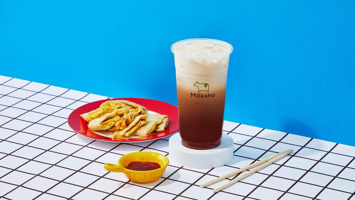 奶茶人必喝「美女,鮮奶茶」搭配綠光鮮奶,香醇濃郁且帶有麥糖香氣。(圖/迷客夏提供)