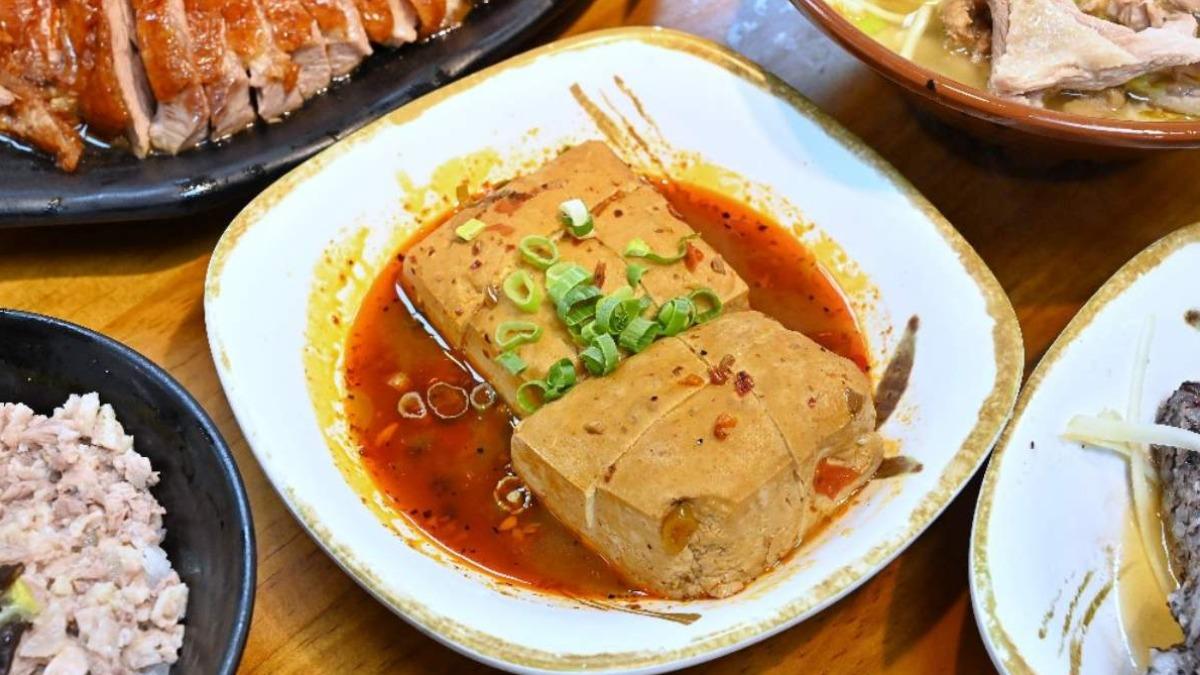 「深坑麻辣臭豆腐」（65元，小份）。（圖／糖糖's 享食生活提供）