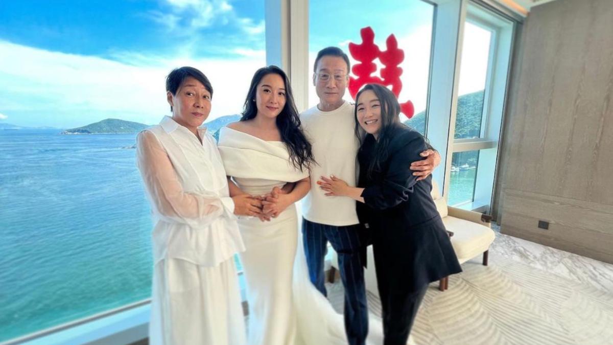 梁家輝與老婆江嘉年與2個女兒感情極好,一家四口相當幸福。(圖/翻攝自IG)