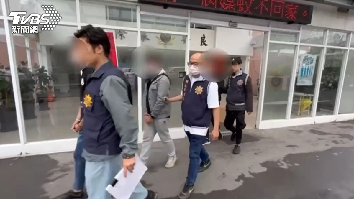 警方將詐團車手等3人移送法辦。（圖／TVBS）