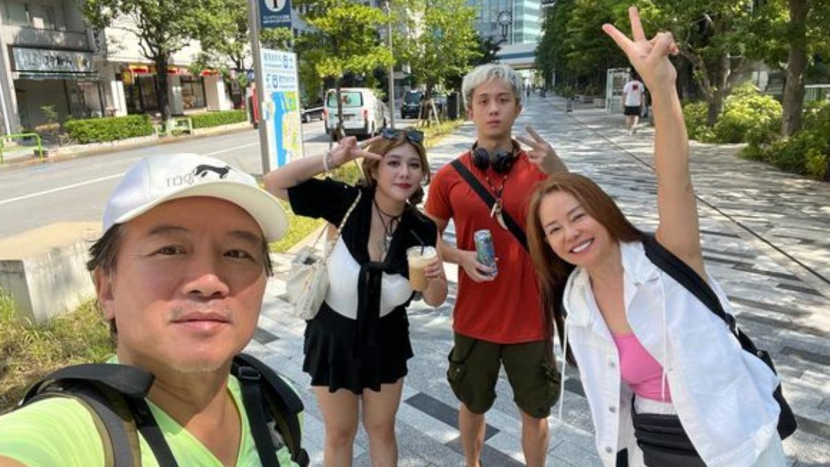狄鶯曬全家福「金髮辣妹伴遊孫安佐」 遭酸:光會PO這些
