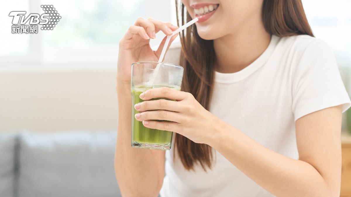 50歲女天天喝超健康「綠拿鐵」通便竟洗腎 1族群恐喝成反效果