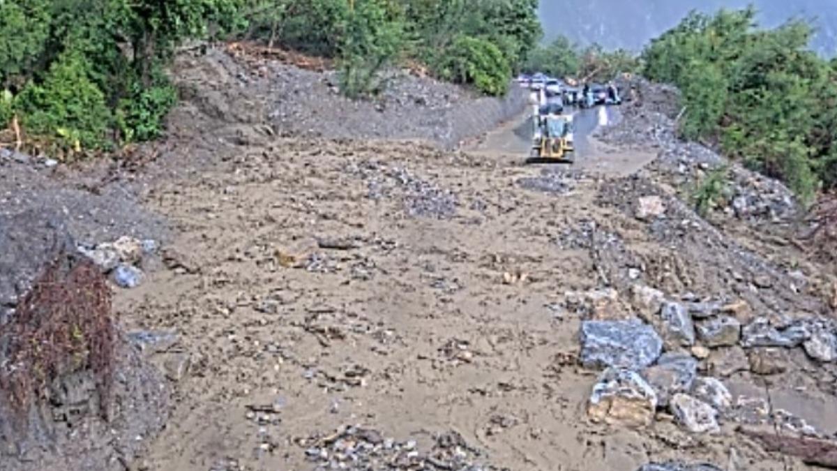 公路只出不進。(圖/TVBS)