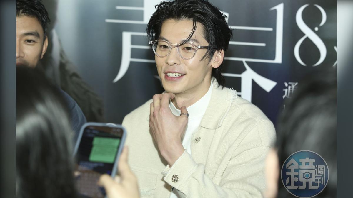 許光漢今晚收假!放送「7帥照」福利 許太太感動哭:等你回來