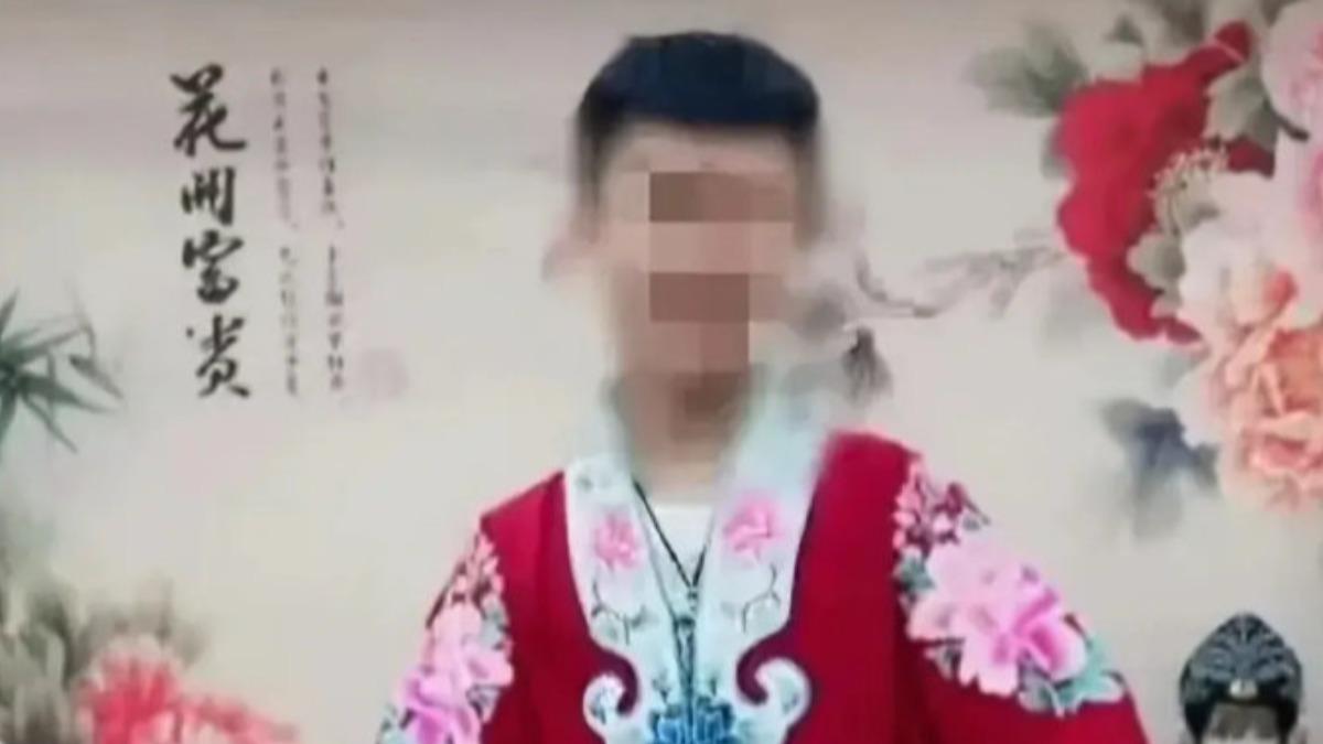 羅大美以反串成名。(圖/翻攝自 微博 橘子秋語)