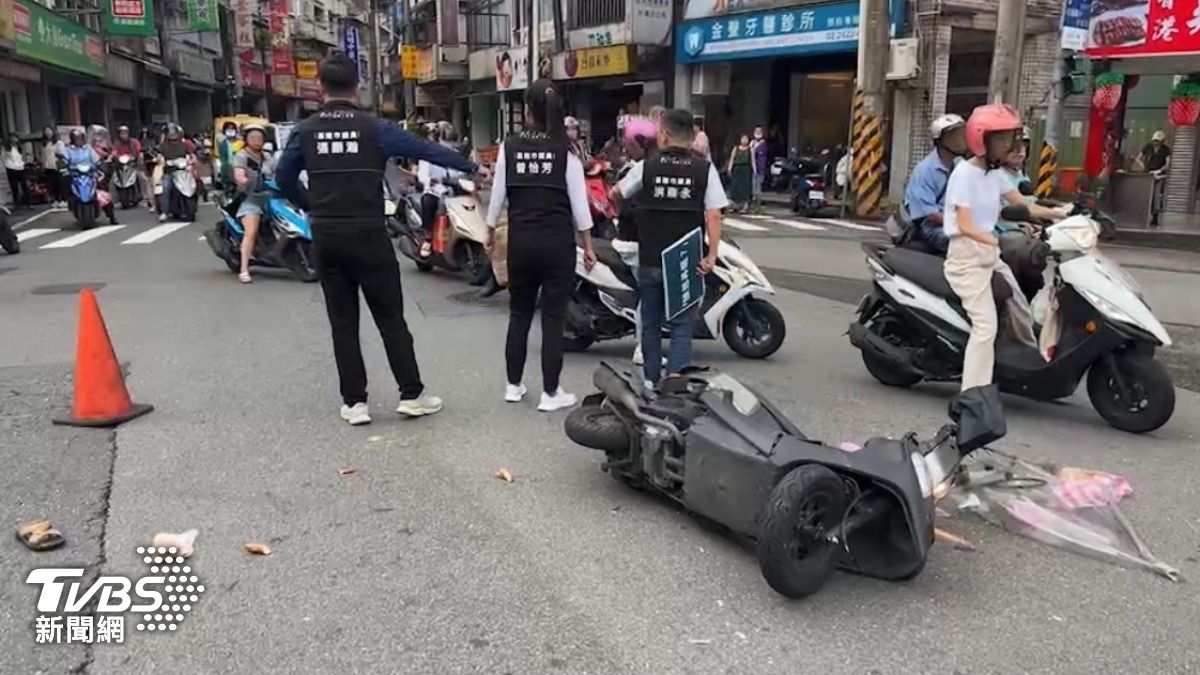 10綠議員告謝國樑突傳「砰」巨響 機車騎士倒地鮮血直流