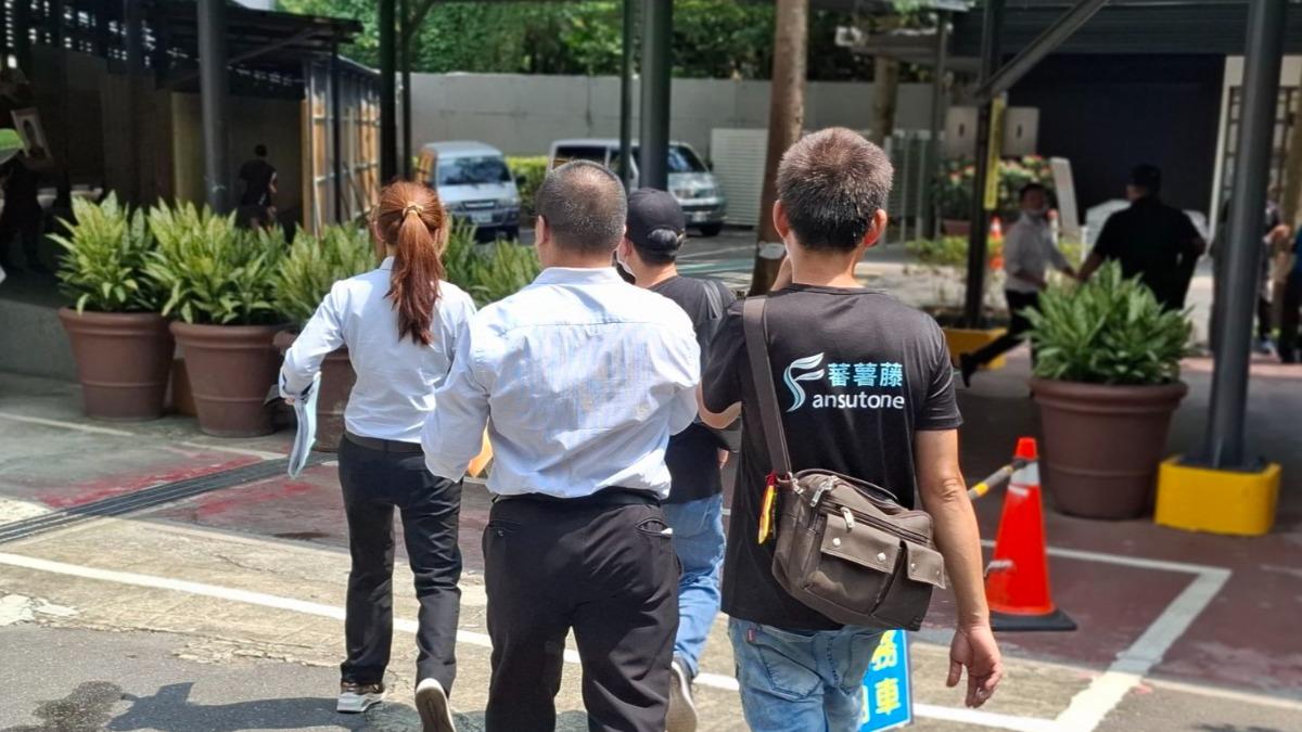 自稱「酒精補給隊長」竹科男喝斷魂百香果喪命 父淚:在家不喝