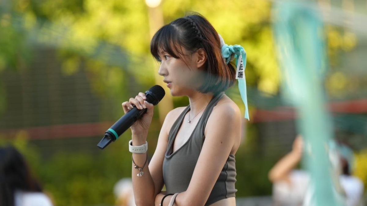 正妹小草挺阿北遭網暴 雞排妹求刪文:有人告訴我實情